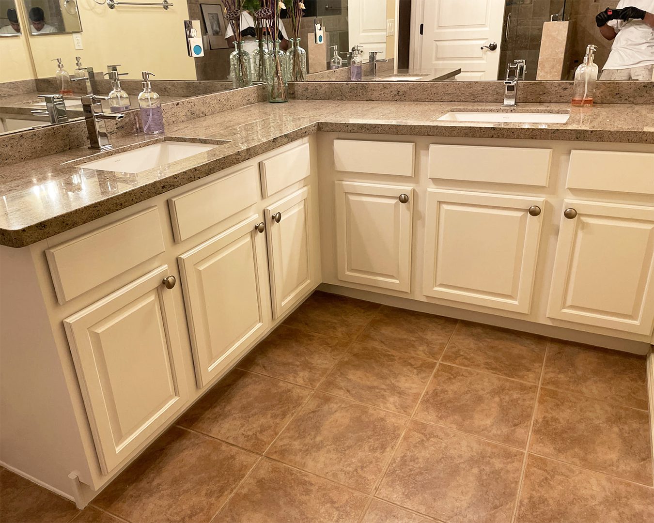 Painted white cabinets in Catalina Foothills kitchen