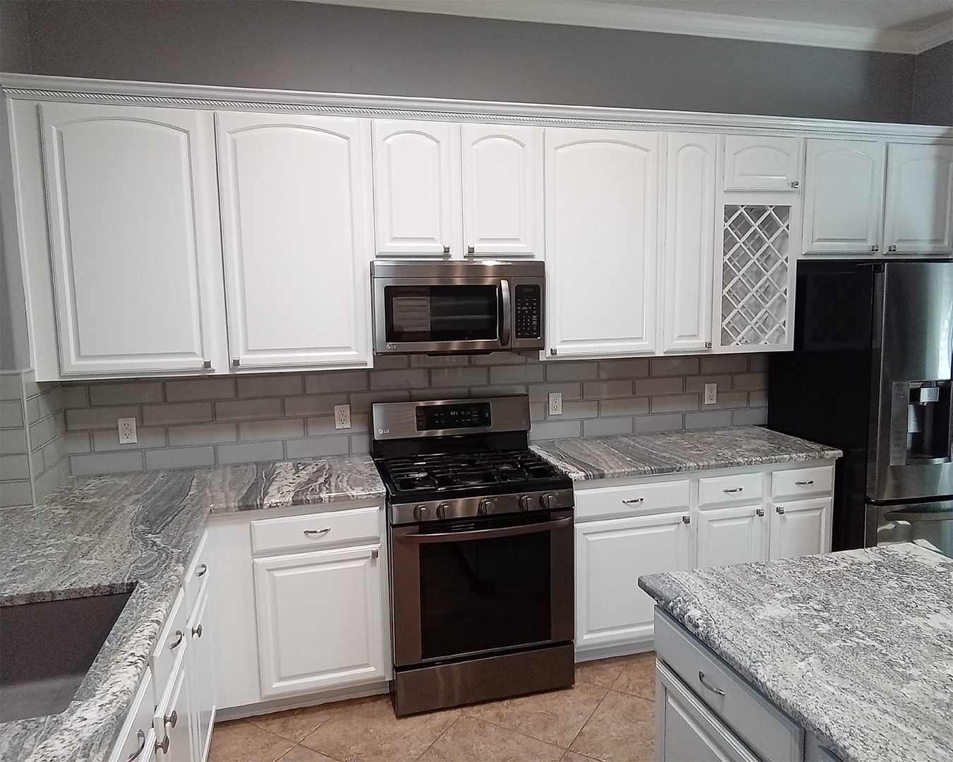 Painted white kitchen cabinets