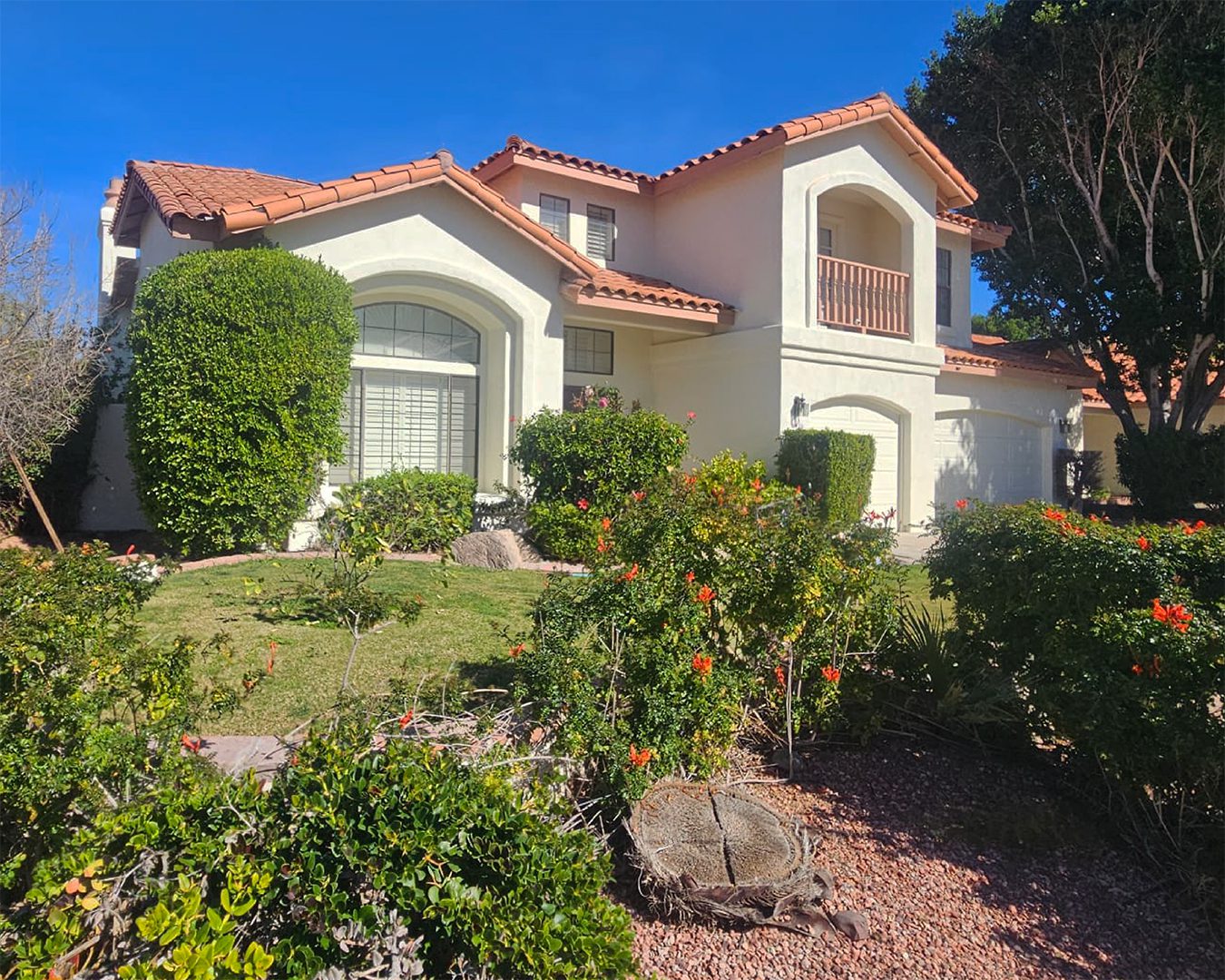 Painted exterior of Glendale home